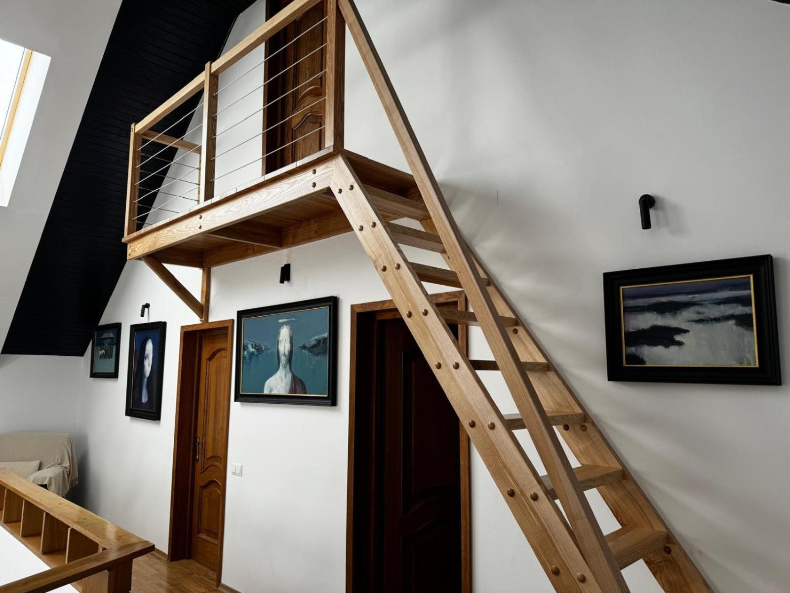 Evie'S Tree House Villa Dragomirna Buitenkant foto
